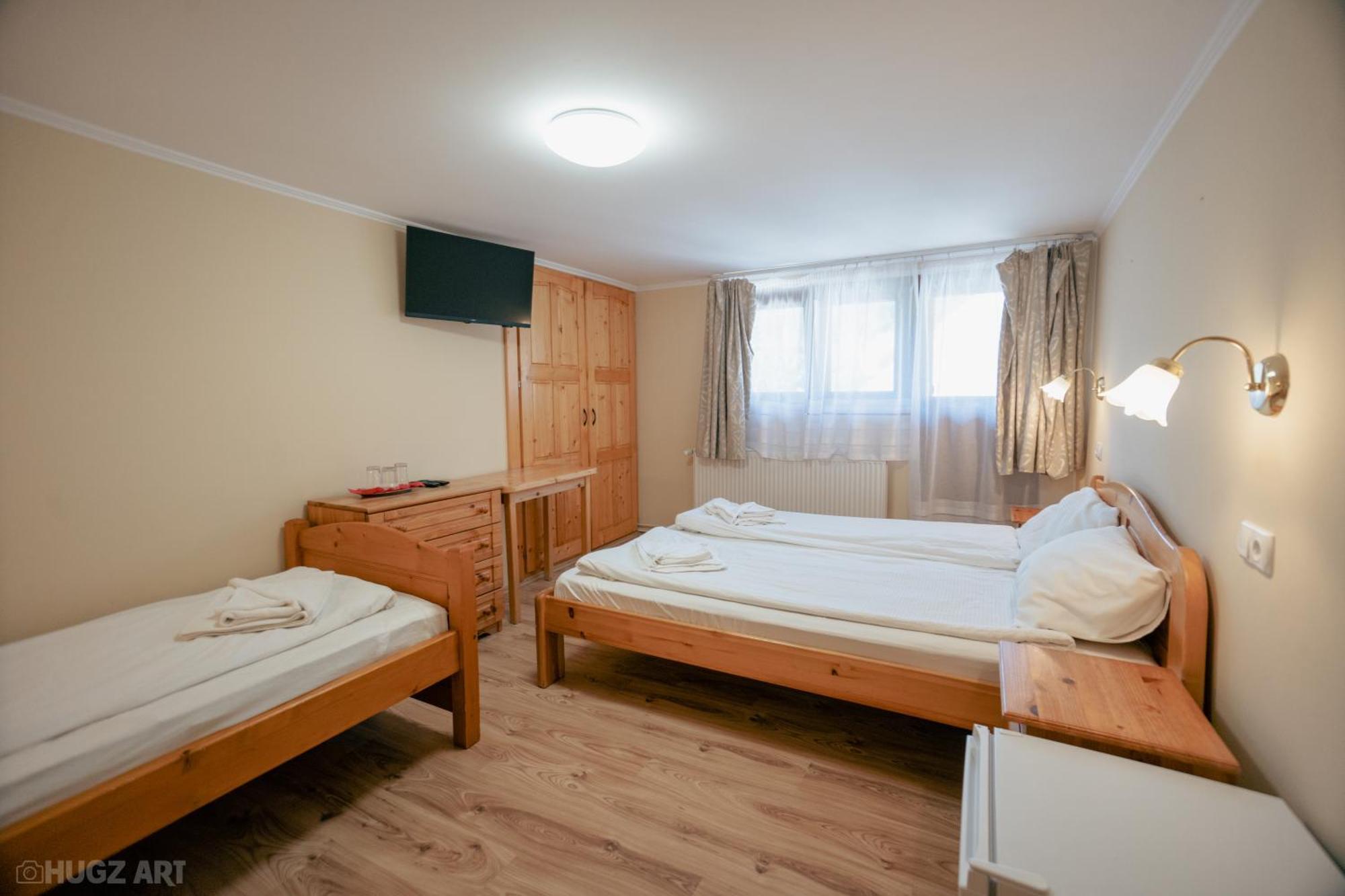 Pensiunea Viktoria BaileTusnad Buitenkant foto